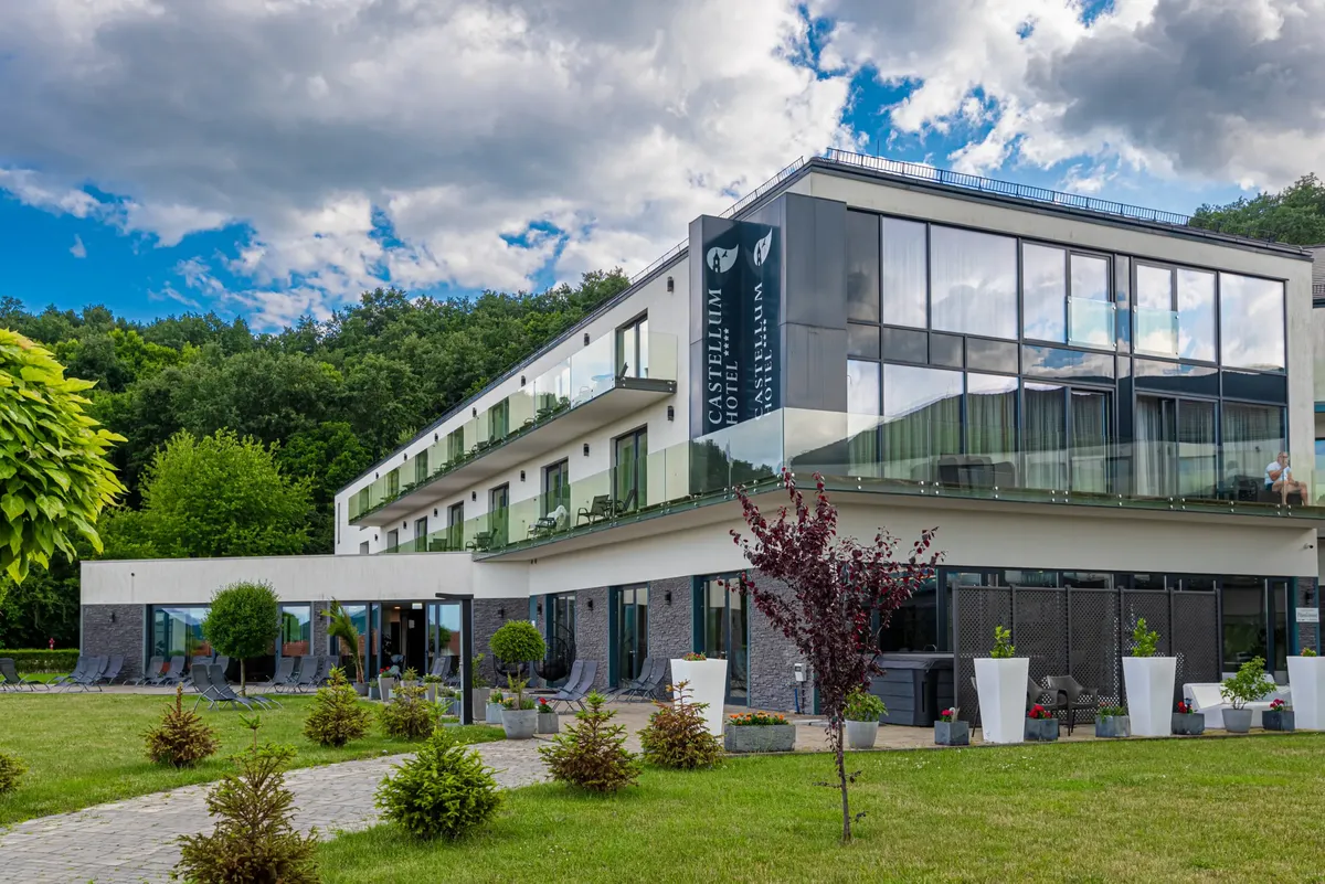 Castellum Hotel Hollókő – Rendezvényhelyszín, Ahol a Természet és a Prémium Szolgáltatás Találkozik